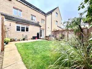 Rear- click for photo gallery